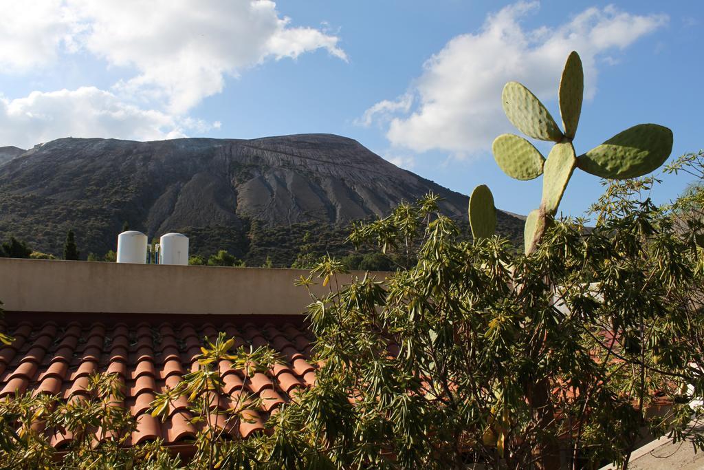 Casa Schmidt Bed & Breakfast Vulcano  Exterior photo